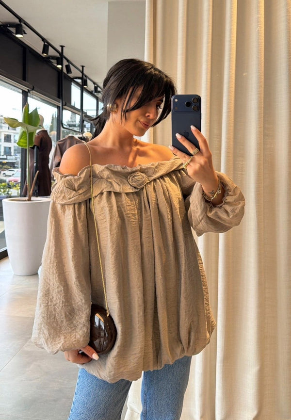 Rosette off shoulder top