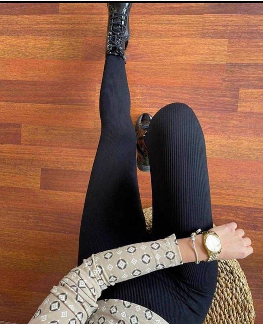 Black Fleece Leggings - oneinmelon