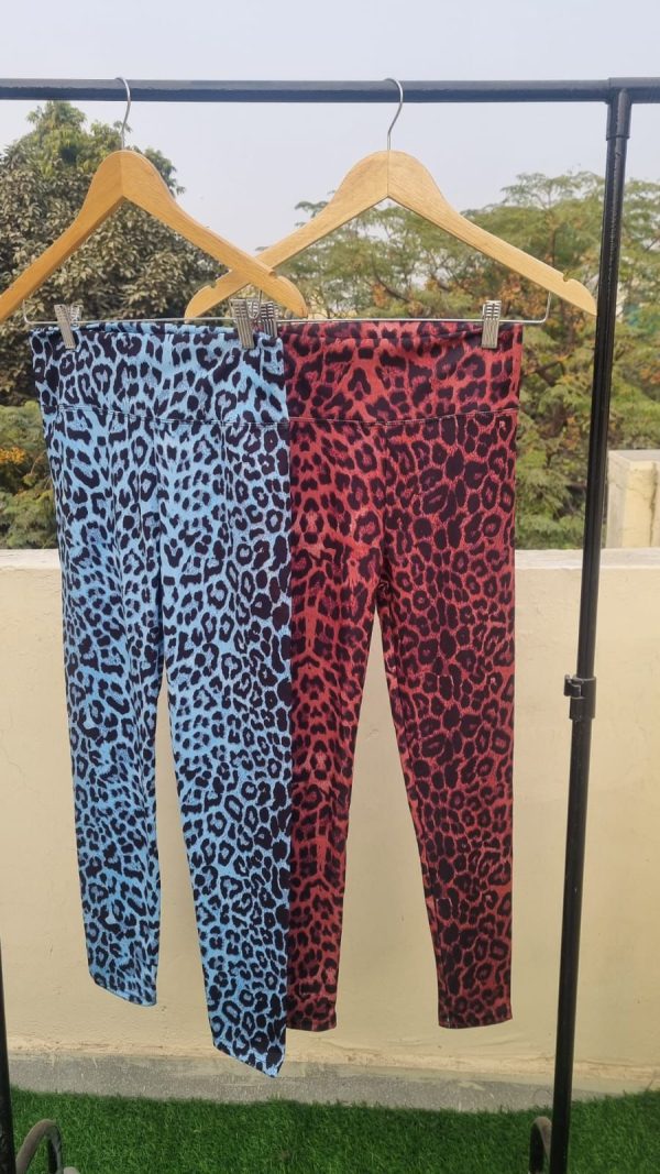 Leopard fleece leggings