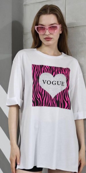 Vogue love print Tshirt (2)